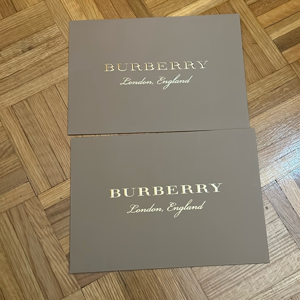Burberry Bundle of Two Empty Envelopes for Thank You Card